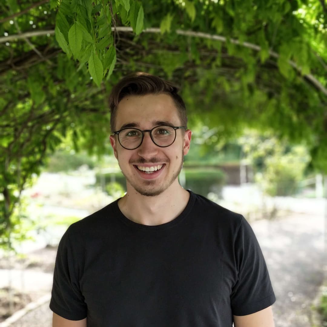 Potrait Freelance Software Engineer Jonas Herrmannsdörfer